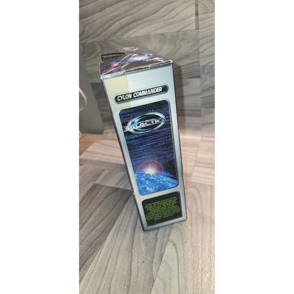 VINTAGE BATTLESTAR GALACTICA CYLON COMMANDER TRENDMASTERS 1996